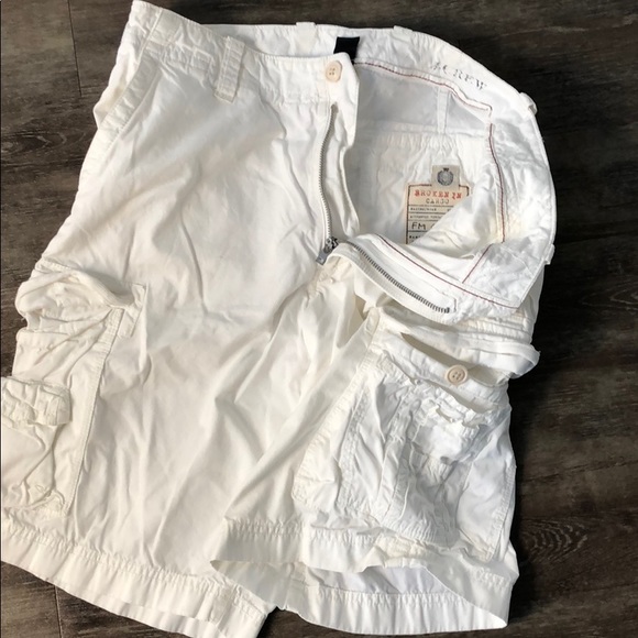 JCrew broken-in Cargo Shorts, white 32 - Picture 4 of 4